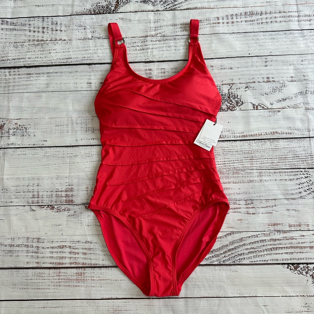 NWT Calvin Klein Women’s One Piece Swimsuit- Size 6